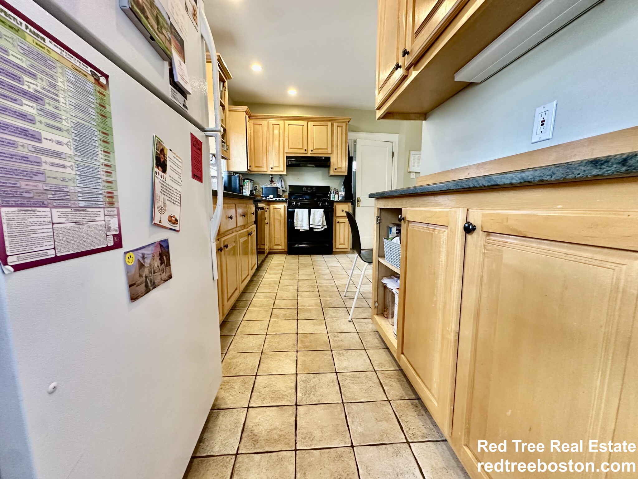 2 Priscilla Rd, Brighton