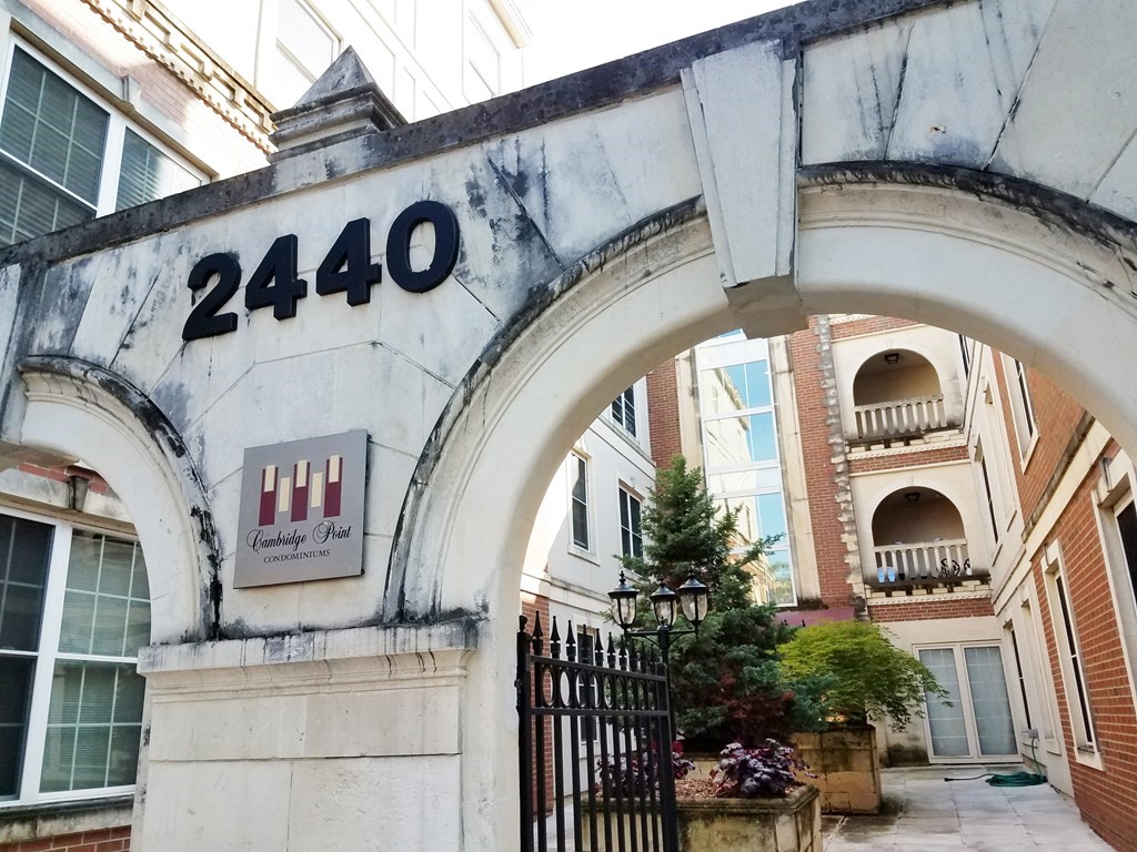 2440 Massachusetts Ave, Cambridge