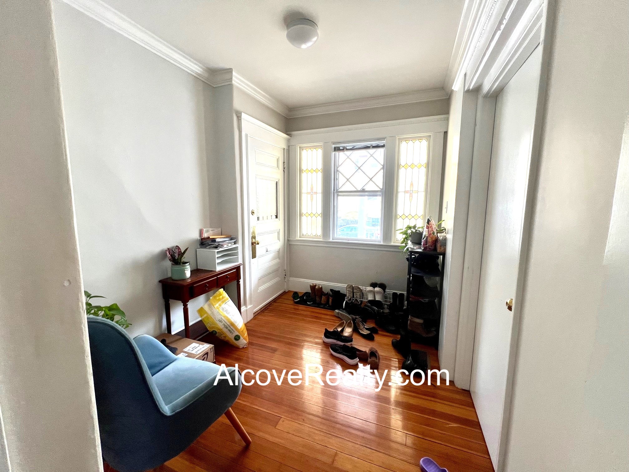 34 Leonard St, Tufts