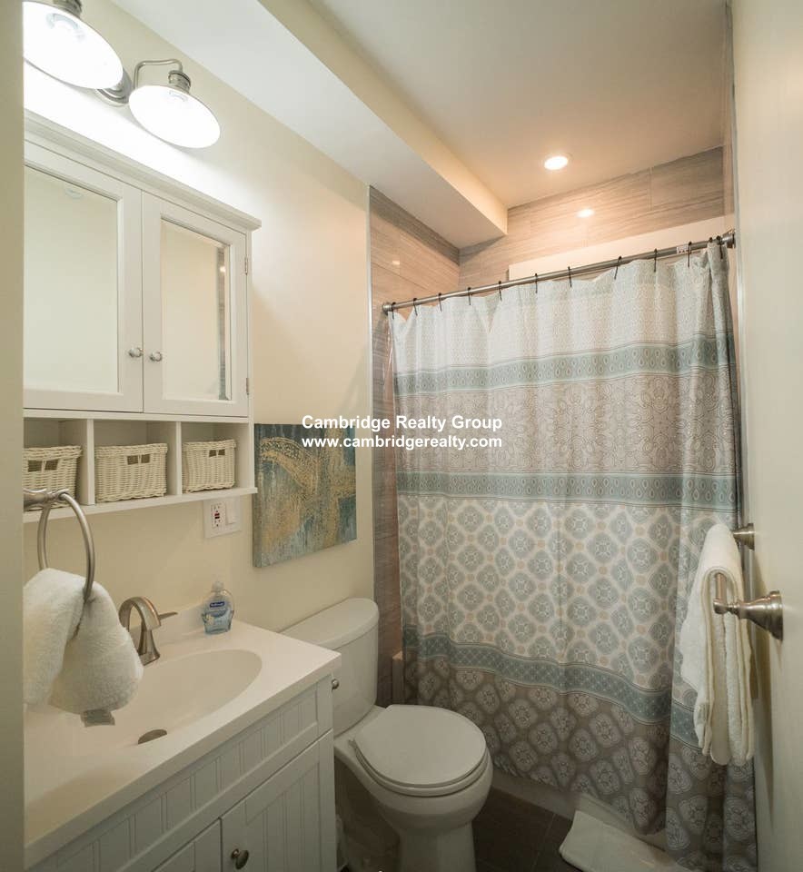 214 Green St, Cambridgeport