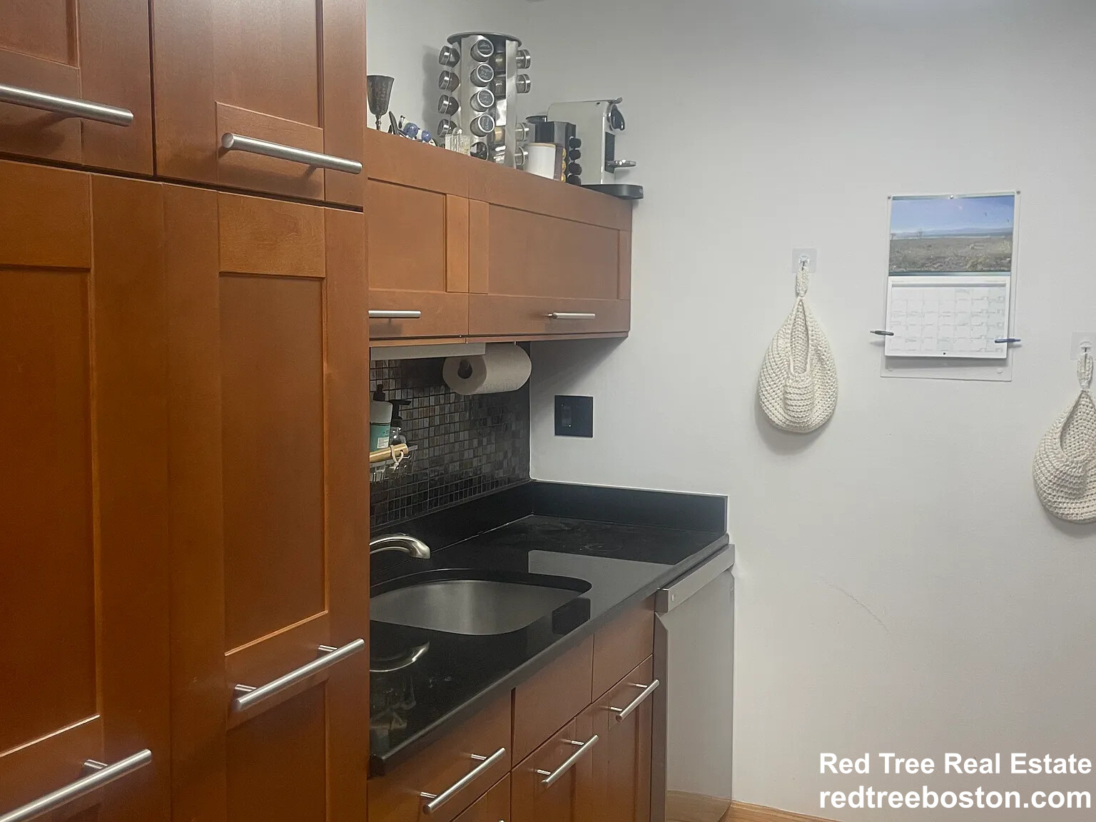 50 Broadlawn Park, Chestnut Hill