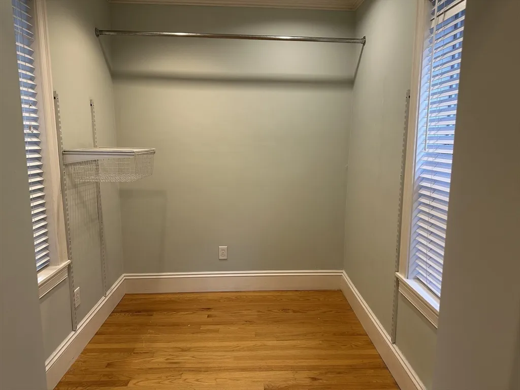 1 Hull Street Ct, North End