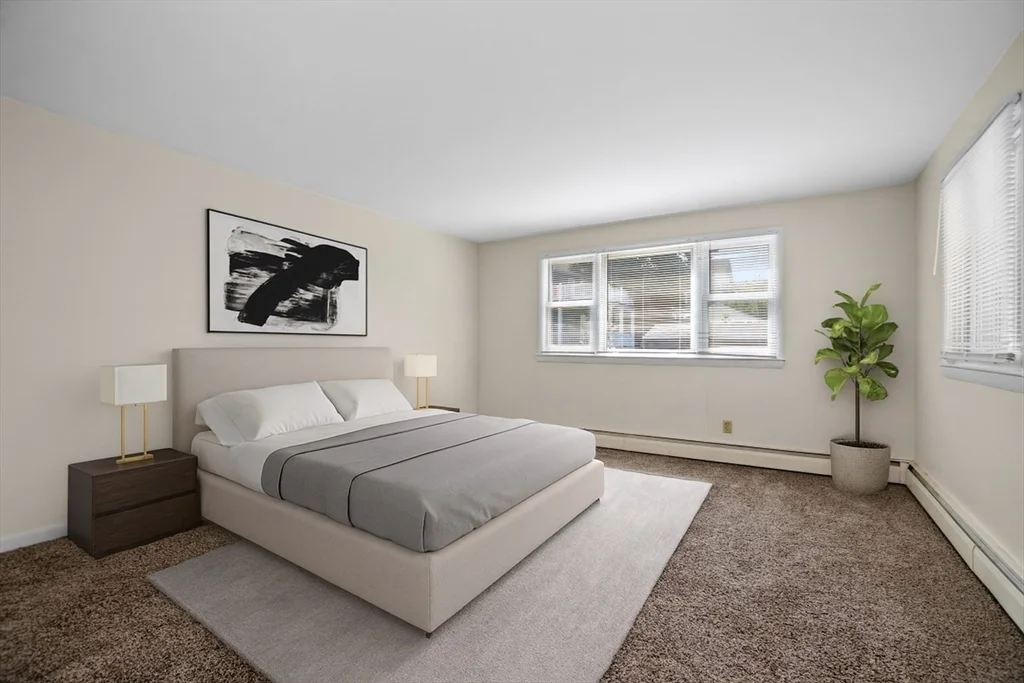 623 Quincy Shore Dr, Wollaston