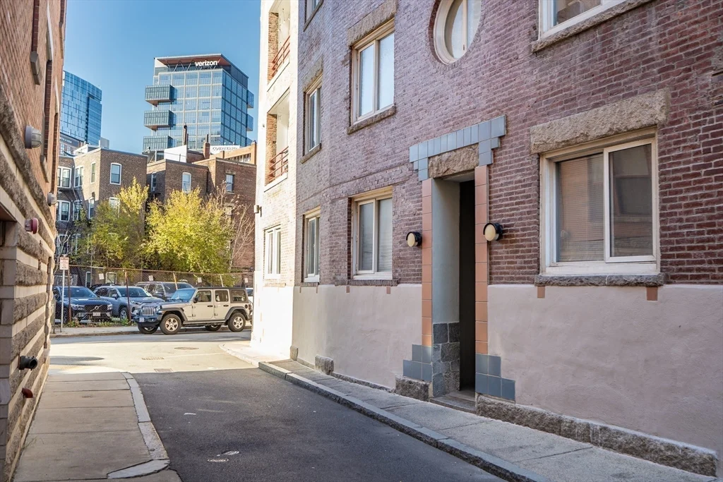 19 Wiget St, North End