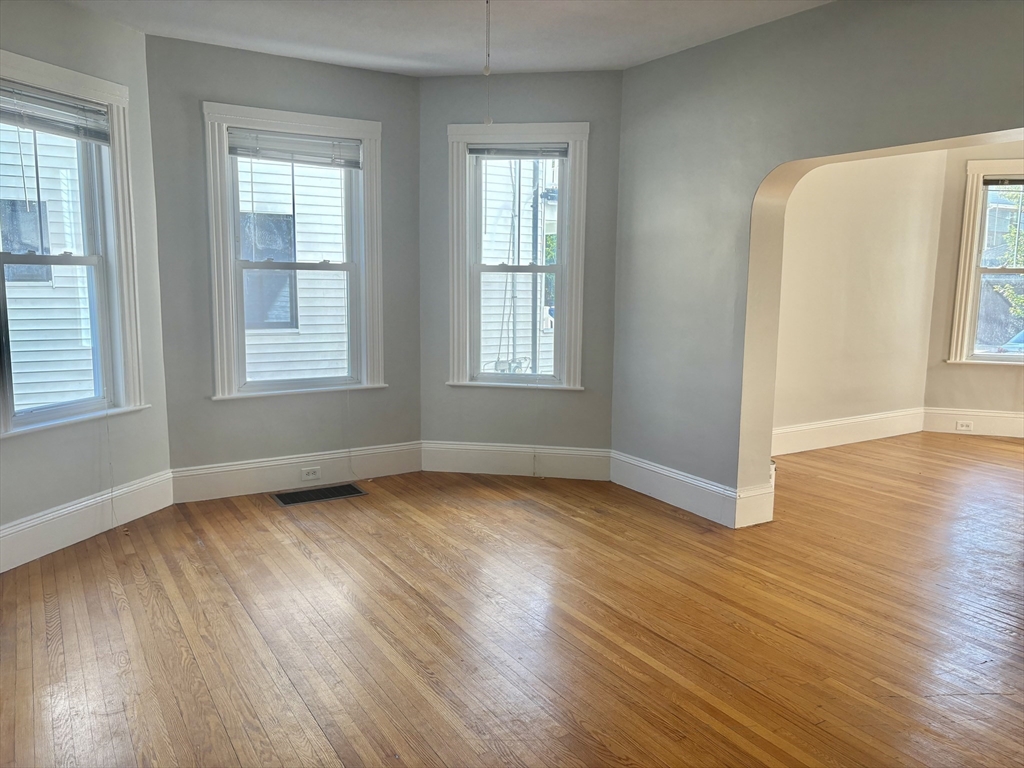 9 Madison St, West Medford