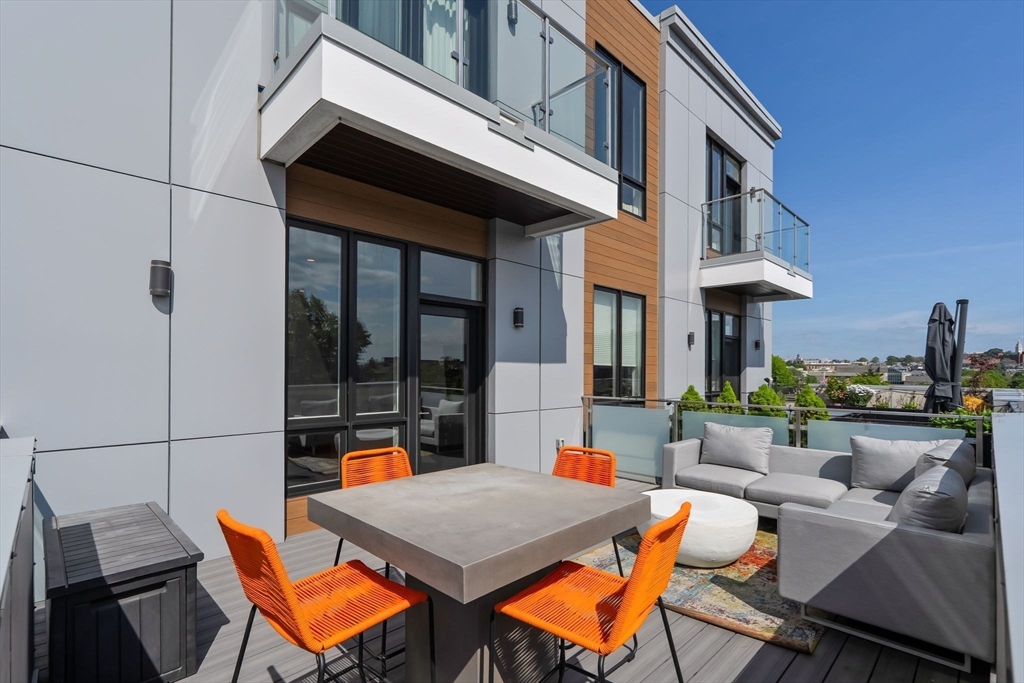 20 W 5th, South Boston