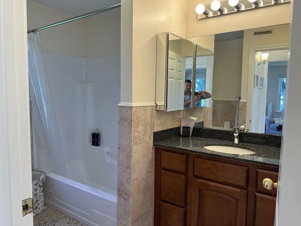 11 Garrison Rd, East Arlington