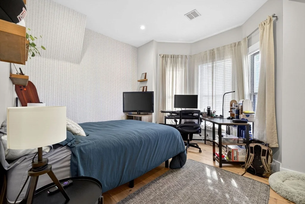 20 Arlington, East Somerville