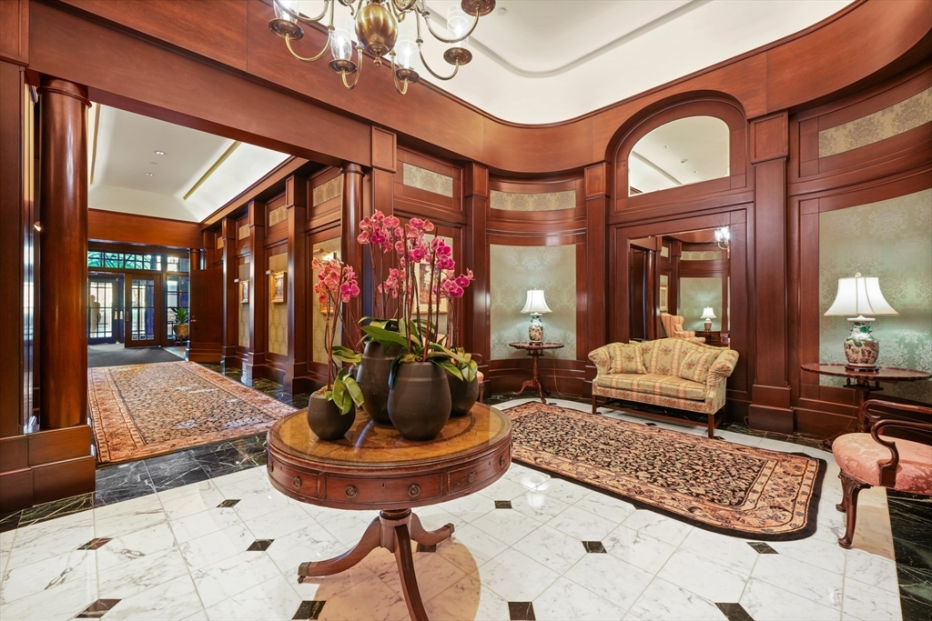 300 Boylston St, Downtown