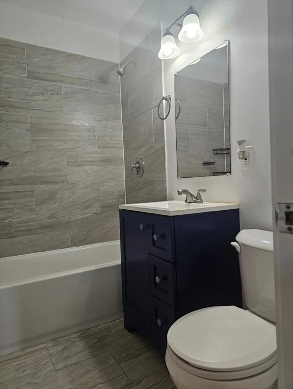 11 Tampa St, Hyde Park