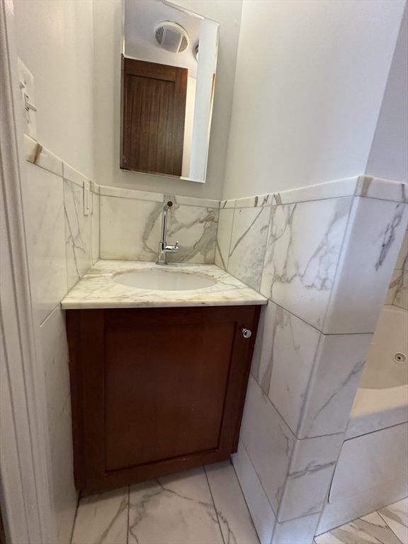 483 Beacon St, Back Bay