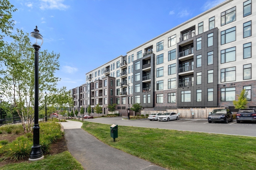 191 Washington St, Brighton