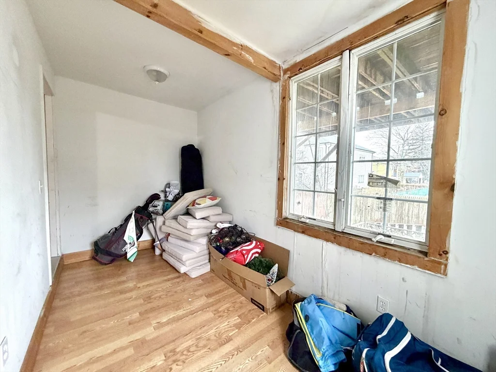 3 Goldsmith Ave, Tufts University