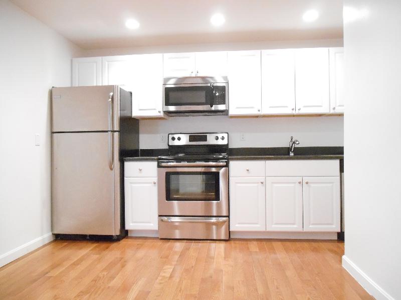 82 Brainerd Rd, Allston