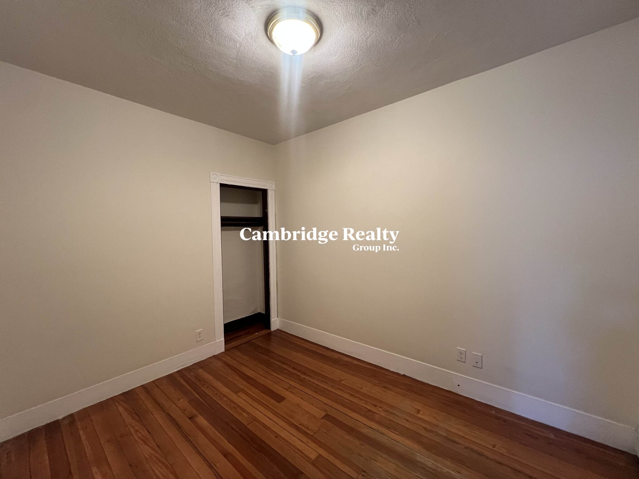 253 Washington St, The Port