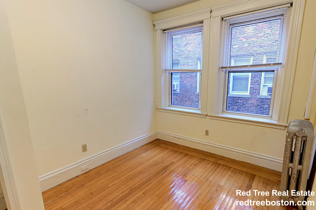 15 Queensberry St, Fenway