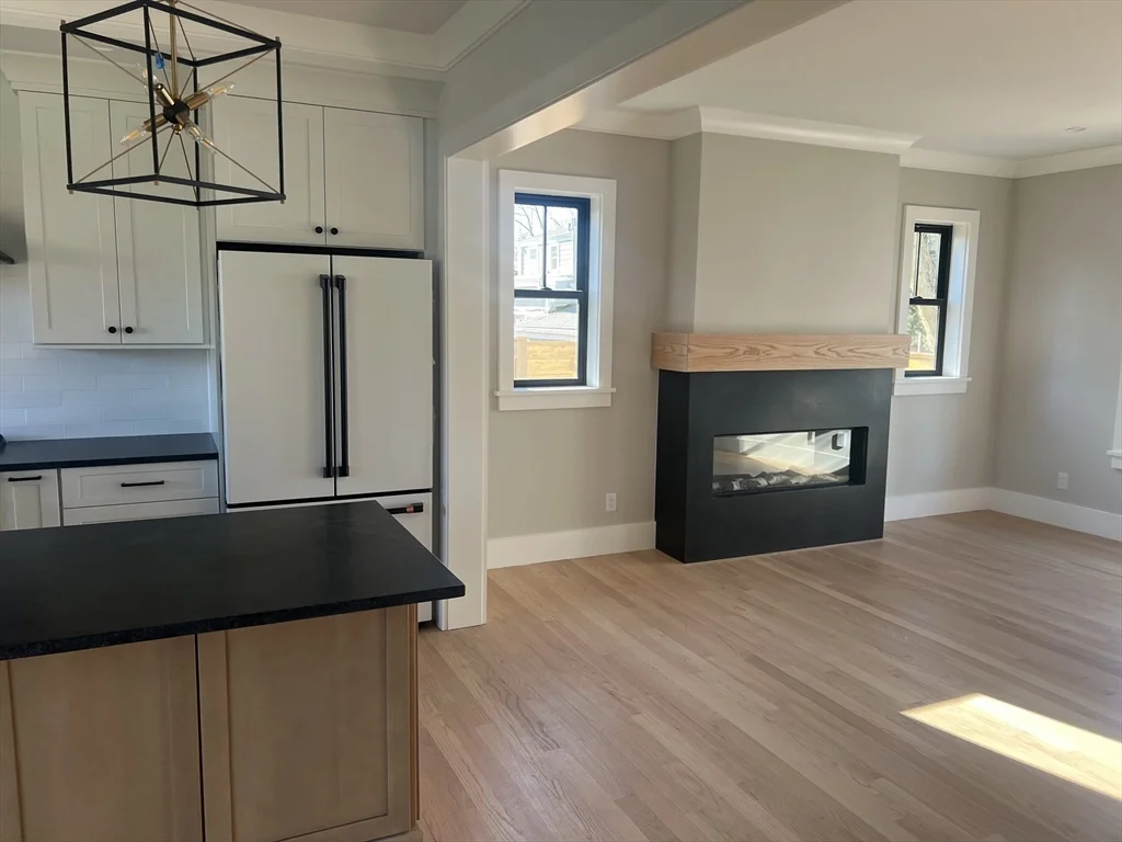 10 Webber Ave, Bedford