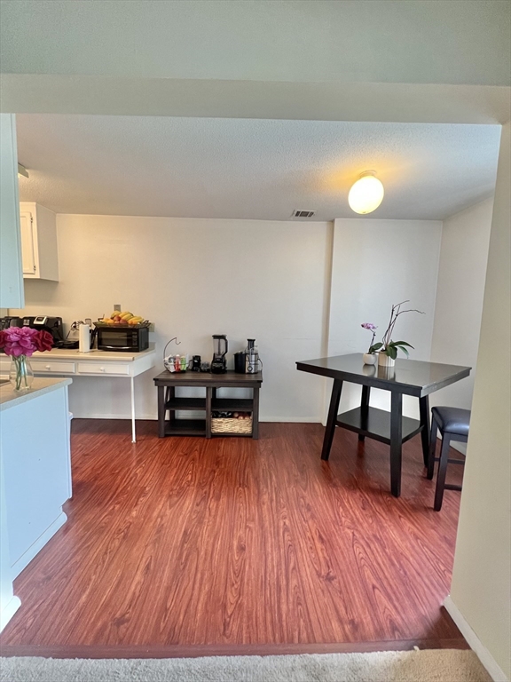 2 Shrewsbury Green Dr, Shrewsbury