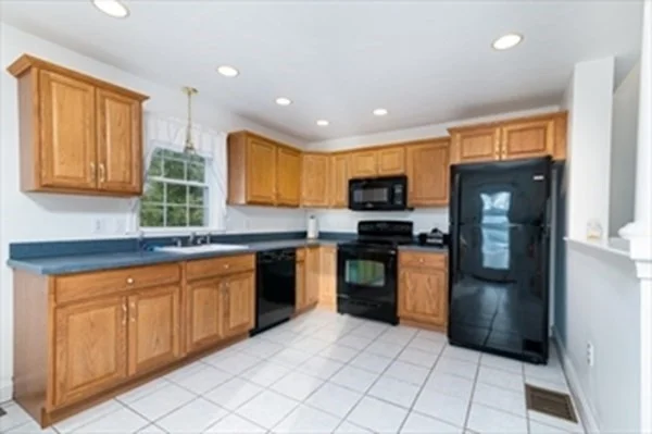367 Rockland St, Abington