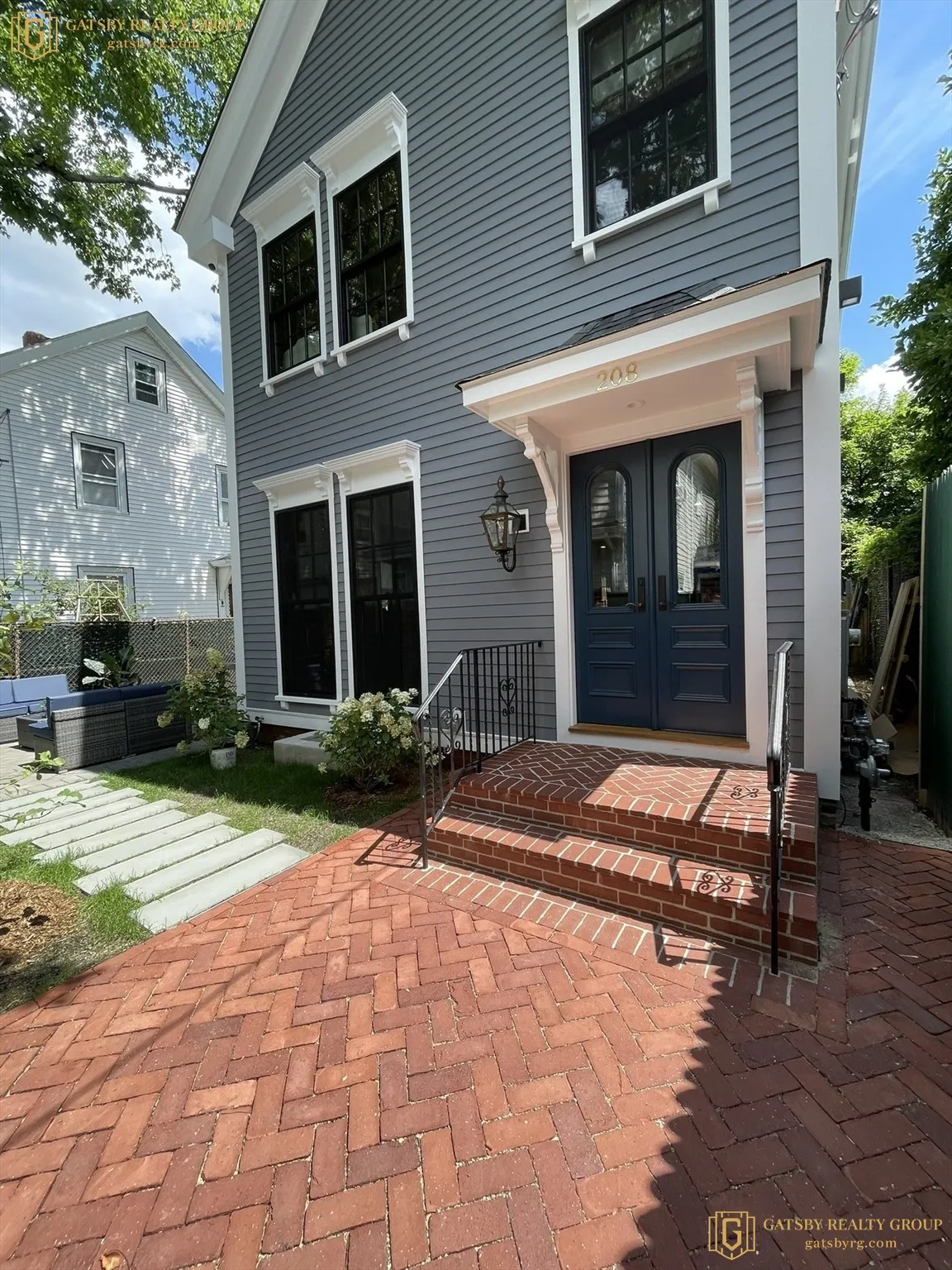 208 Windsor St, The Port