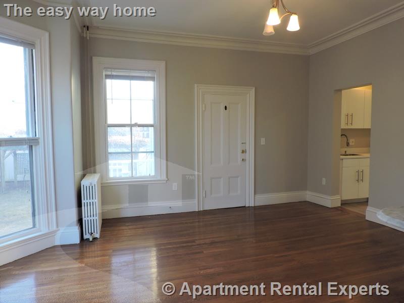 13 Pleasant St, Central Square