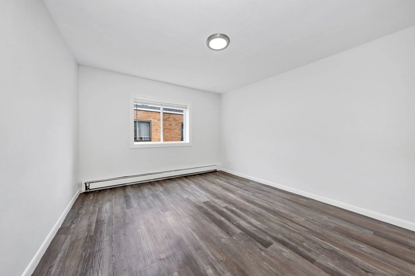 1045 River St, Hyde Park