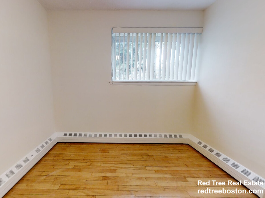 63 Parkman St, North Brookline