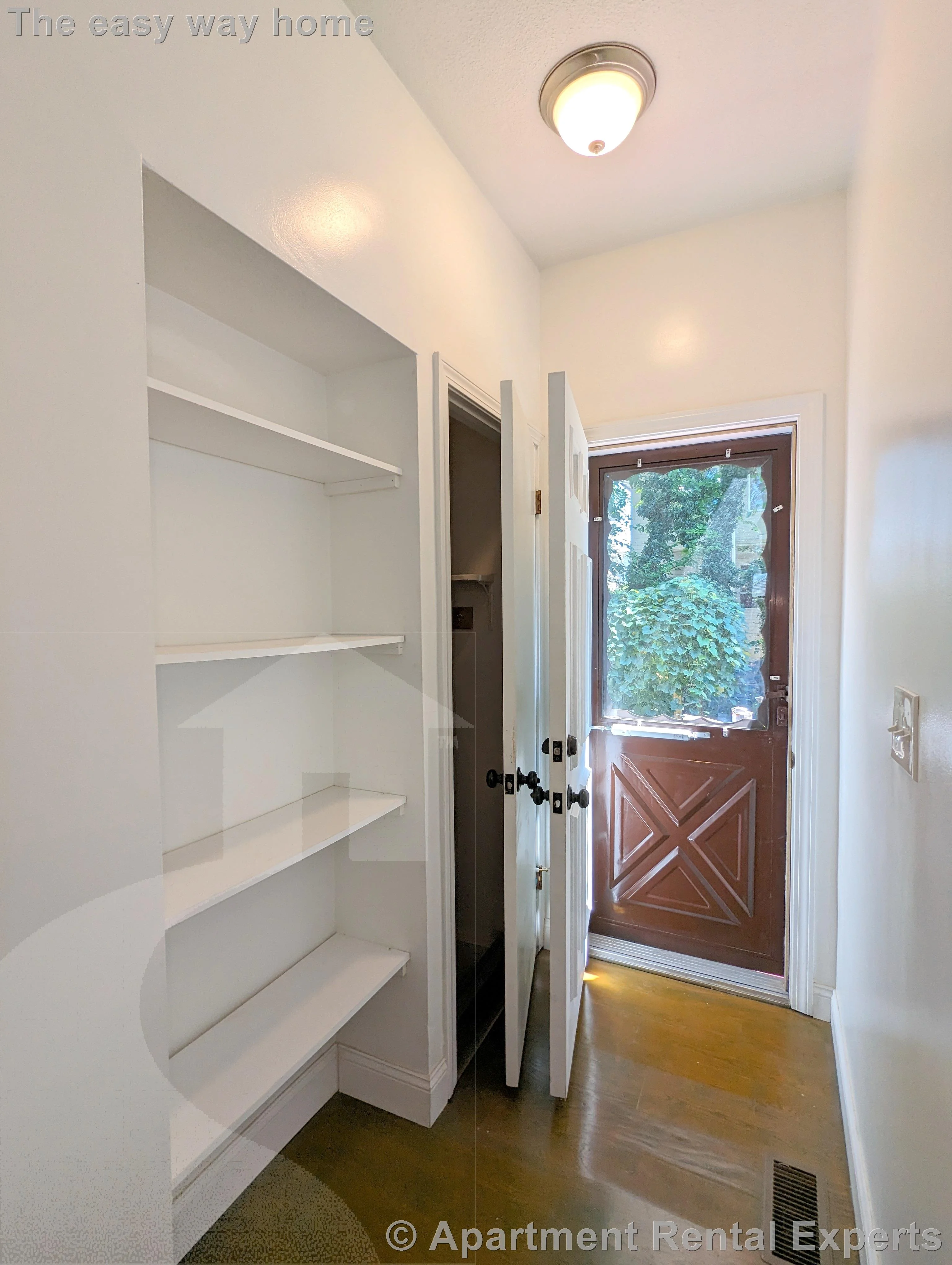 108 West Quincy St, Tufts