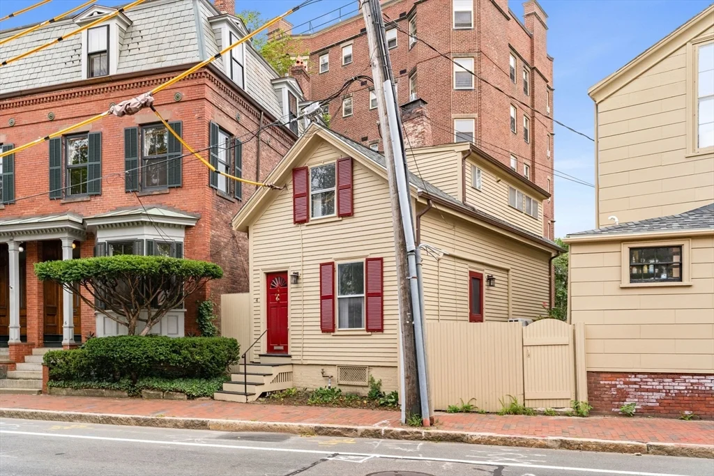 4 Mason St, West Cambridge