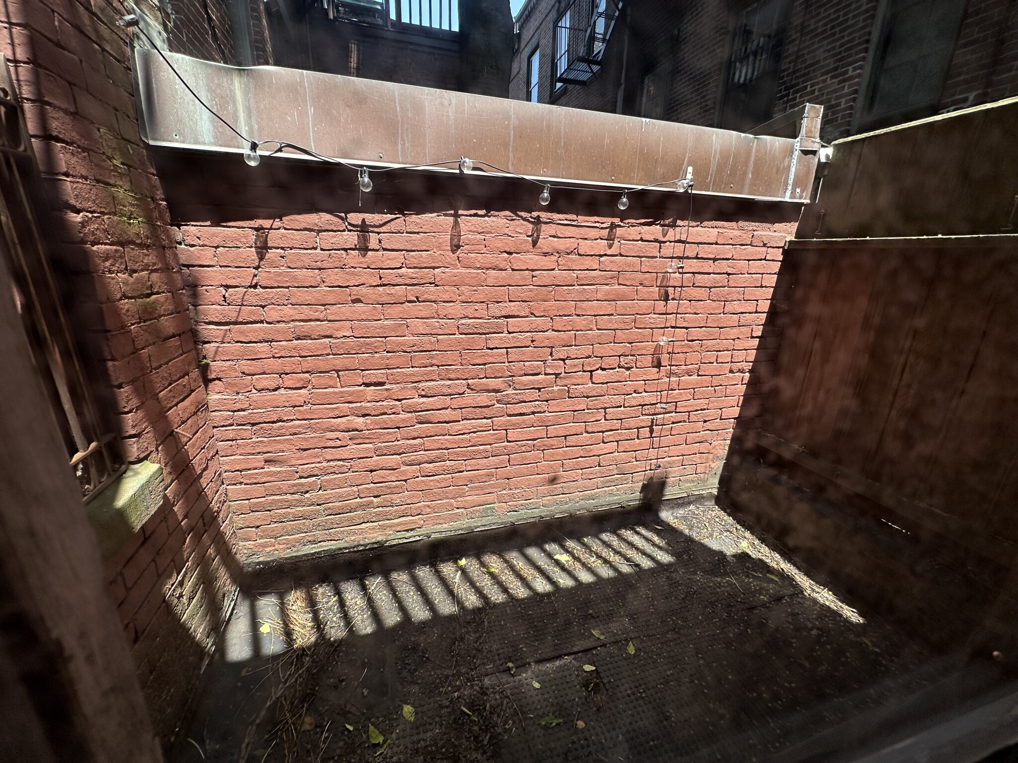 32 Irving, Beacon Hill