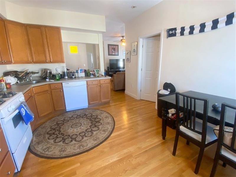 383 Columbia St, Wellington-Harrington