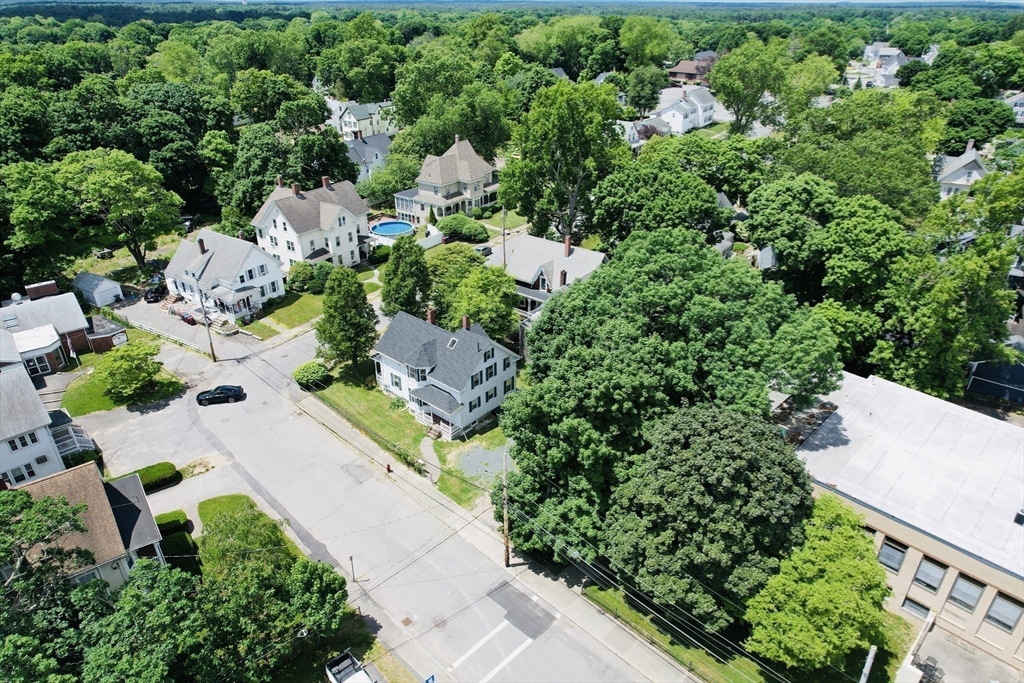 1 High St, Middleboro