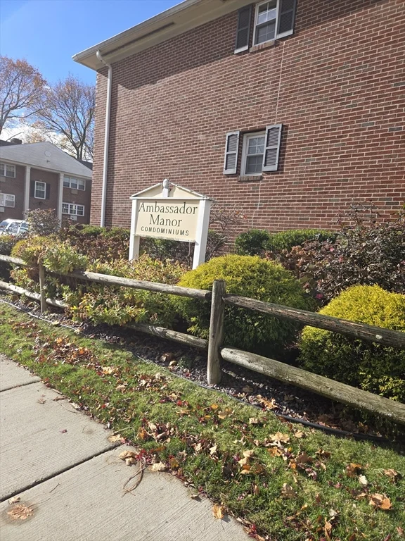 25 Arlington Rd, Woburn