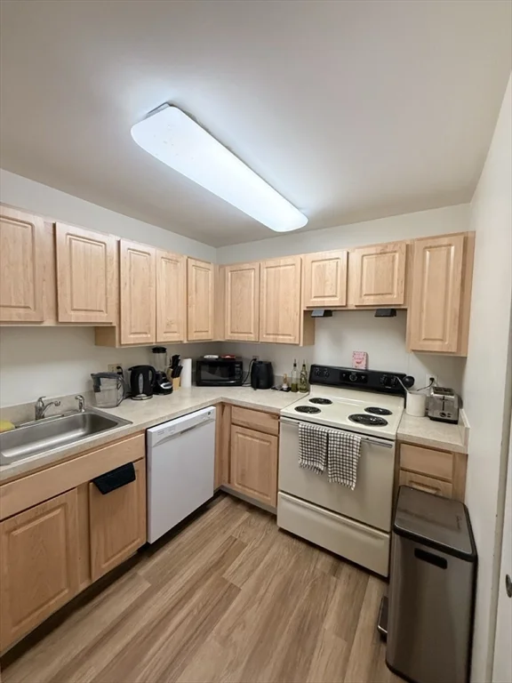 78 Westland Ave, Fenway