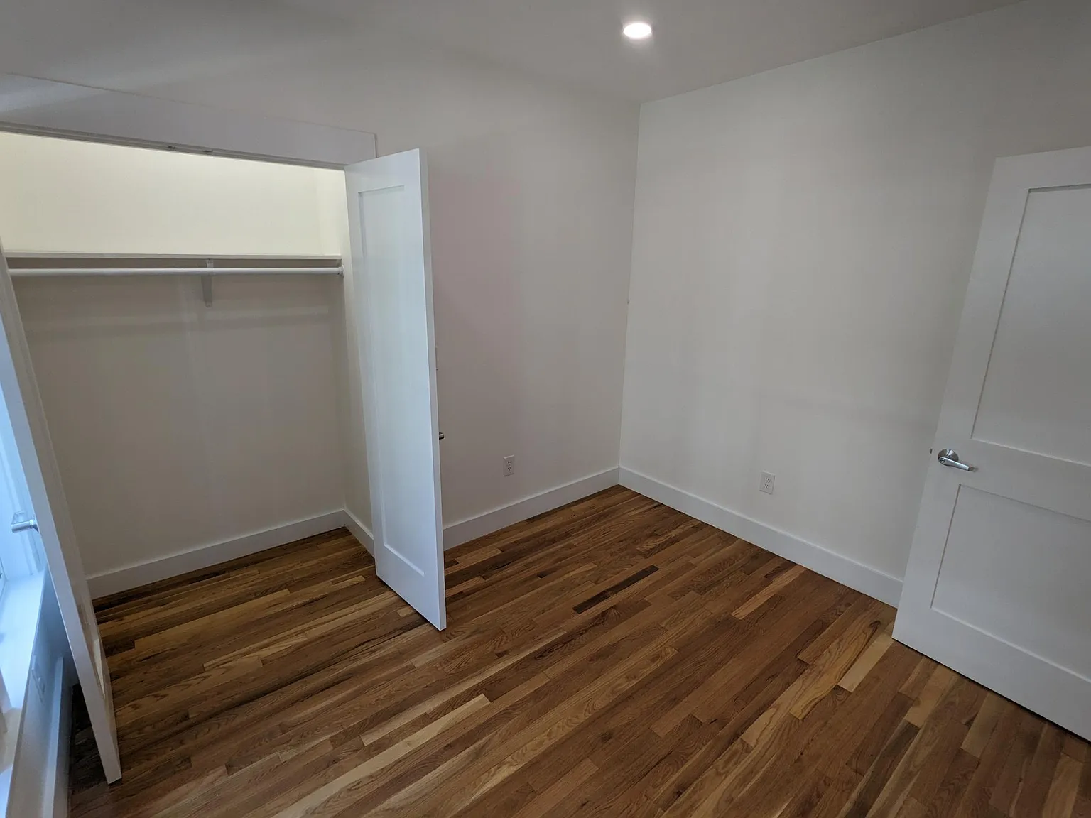 14 Myrtle Ave, Mid-Cambridge