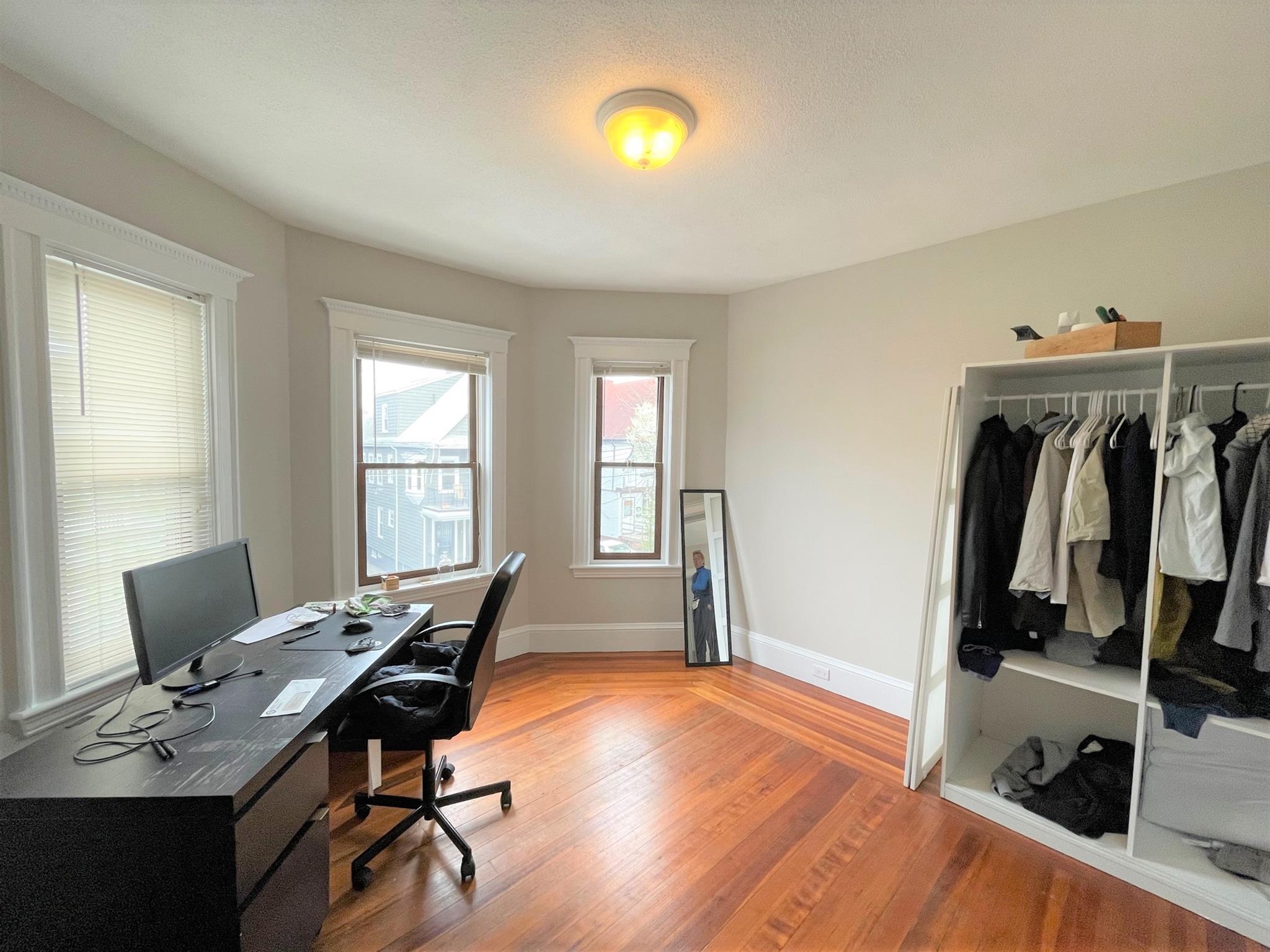 32 Pearson Rd, Powder House Square