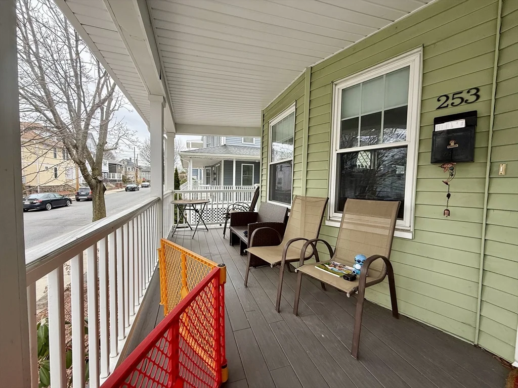 253 Brown St, Waltham