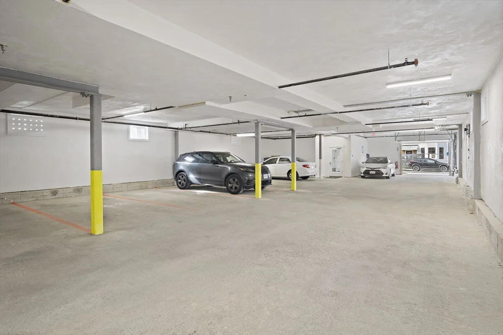 32 Pearl St, Dorchester