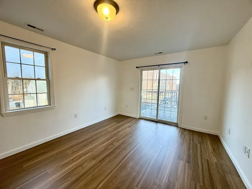 136 Eastford Rd, Southbridge