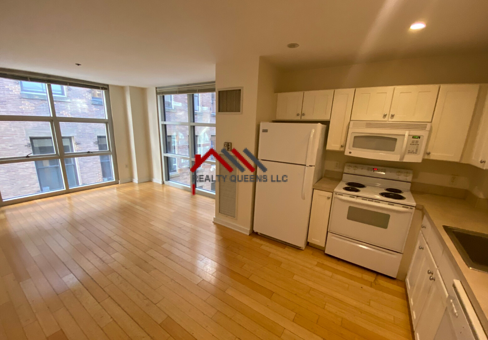 40 Boylston St, Downtown