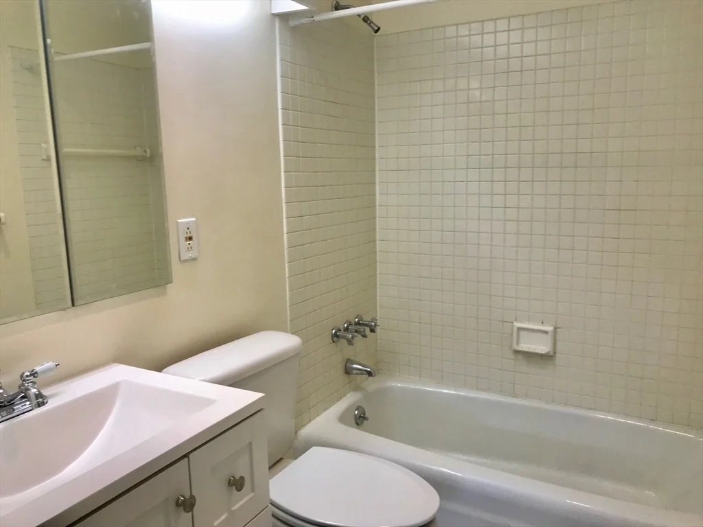 55 Appleton St, South End