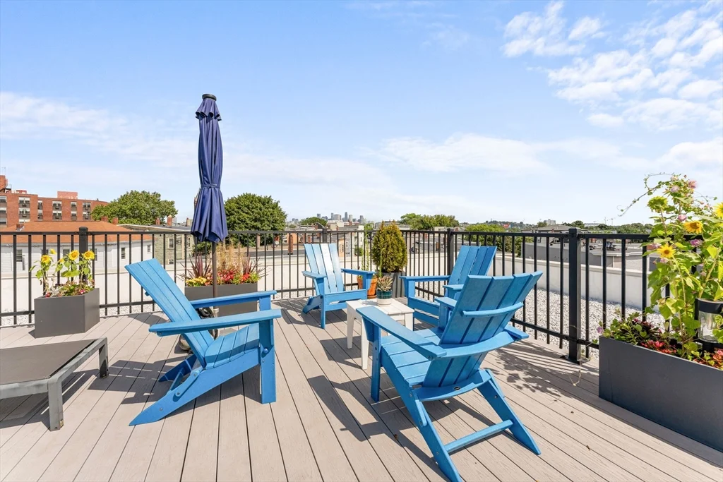 944 Dorchester Ave, Dorchester