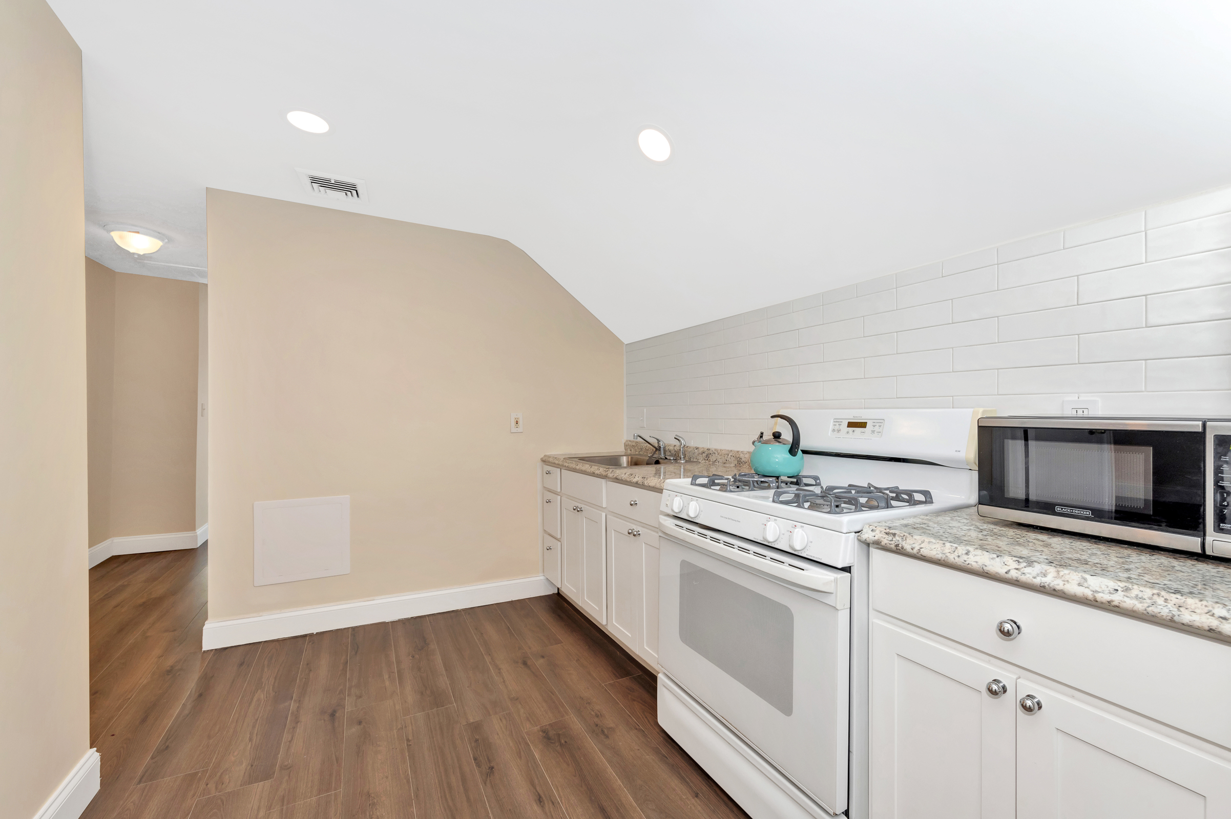 13 Boston St, South Boston