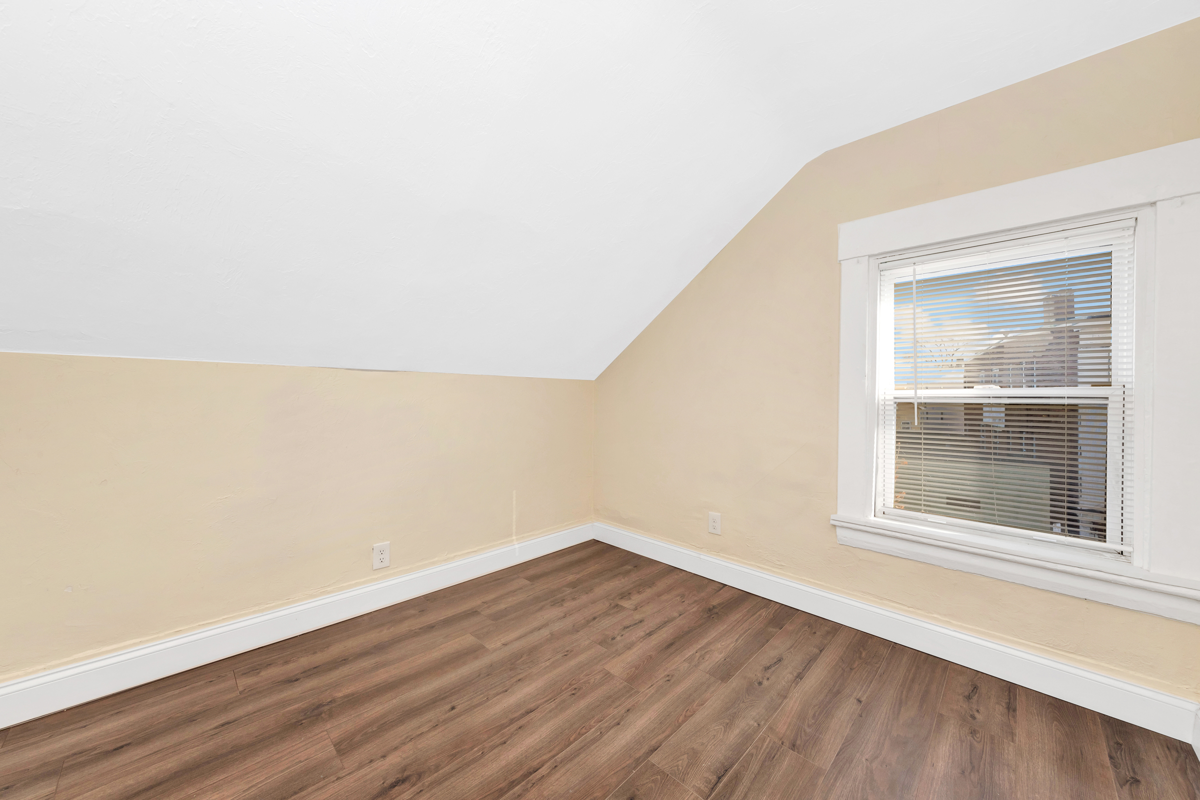 13 Boston St, South Boston