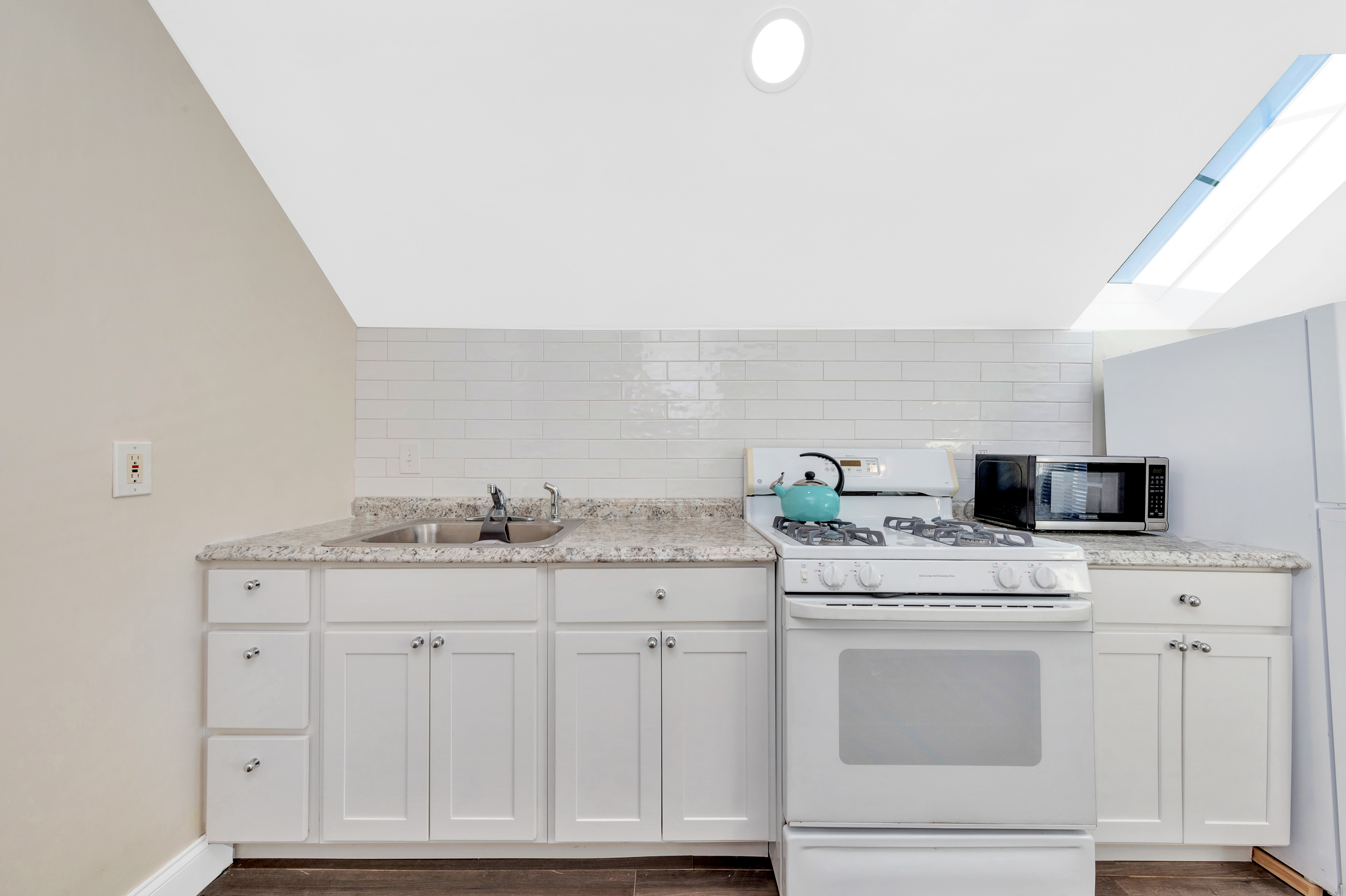 13 Boston St, South Boston