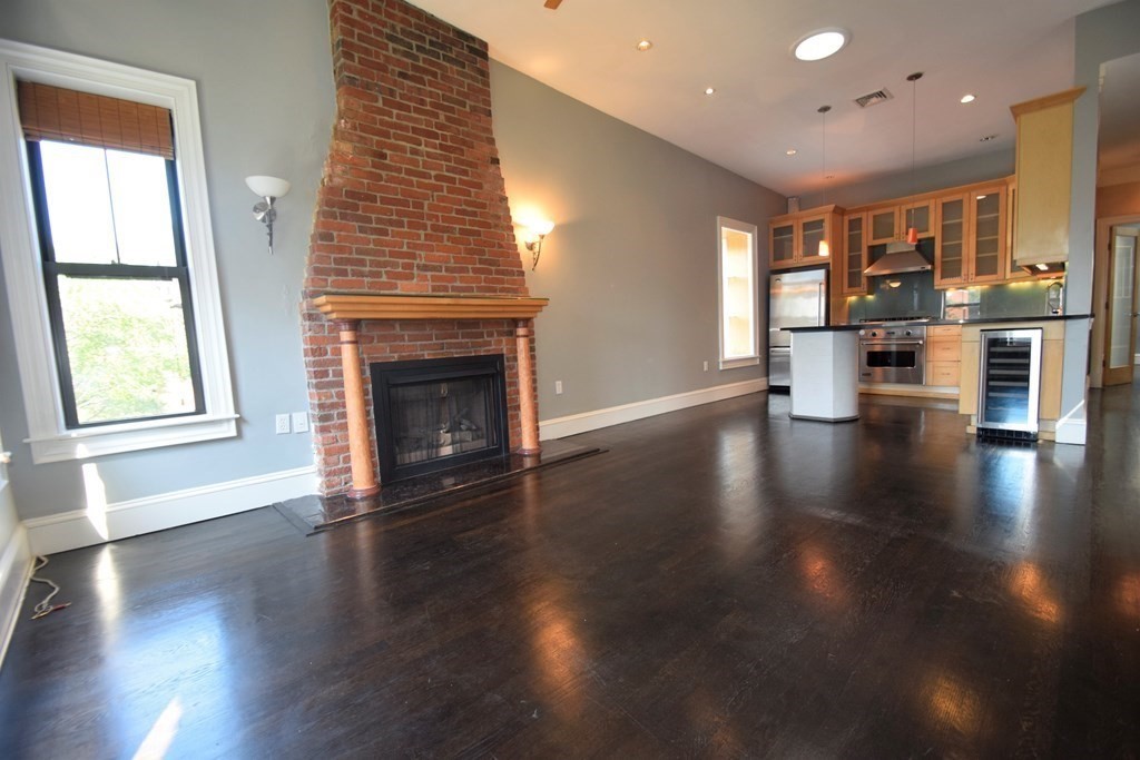 3 bed, 1 bath apartment for rent at 13 Worcester St Unit PH4, South End