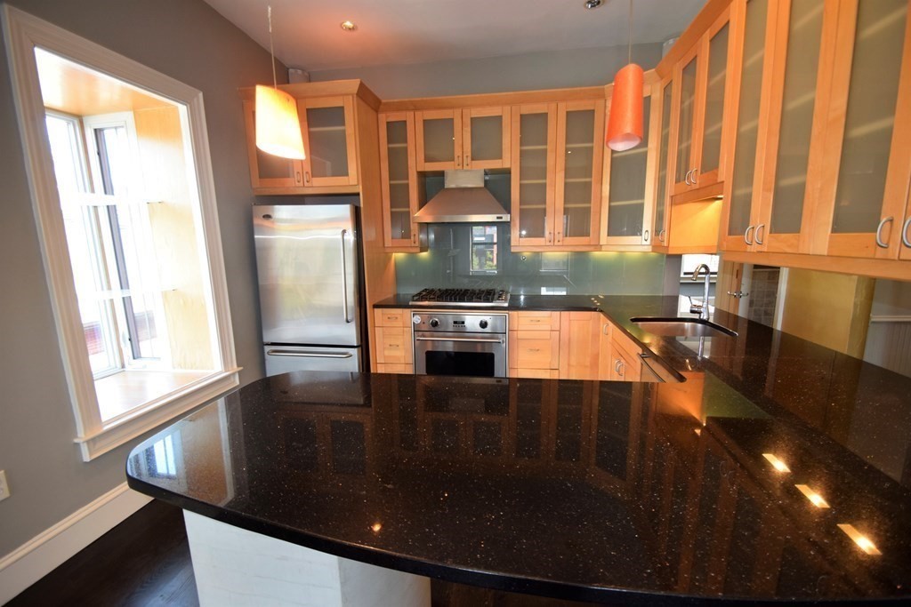 3 bed, 1 bath apartment for rent at 13 Worcester St Unit PH4, South End — photo 2 of 13
