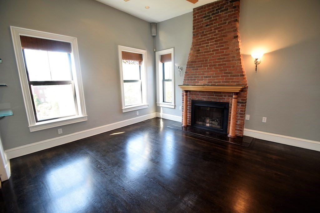 3 bed, 1 bath apartment for rent at 13 Worcester St Unit PH4, South End — photo 4 of 13