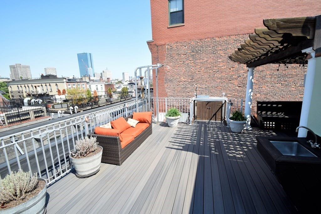 3 bed, 1 bath apartment for rent at 13 Worcester St Unit PH4, South End — photo 11 of 13