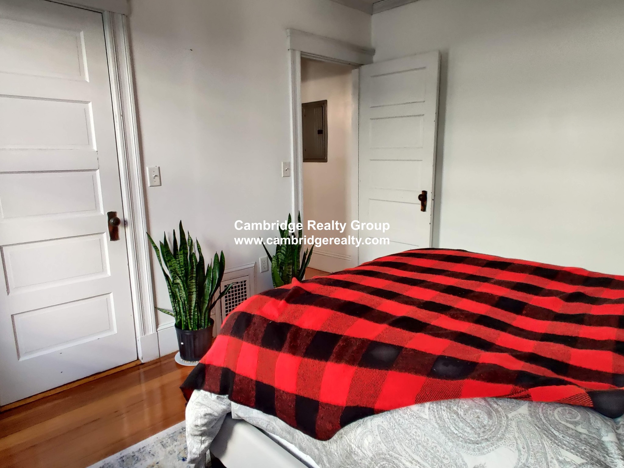 28 Washburn Ave, North Cambridge